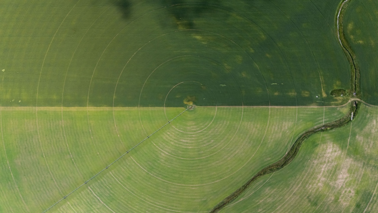 The Connectivity Problems That Stop Smart Farming From Scaling — and What Solves Them